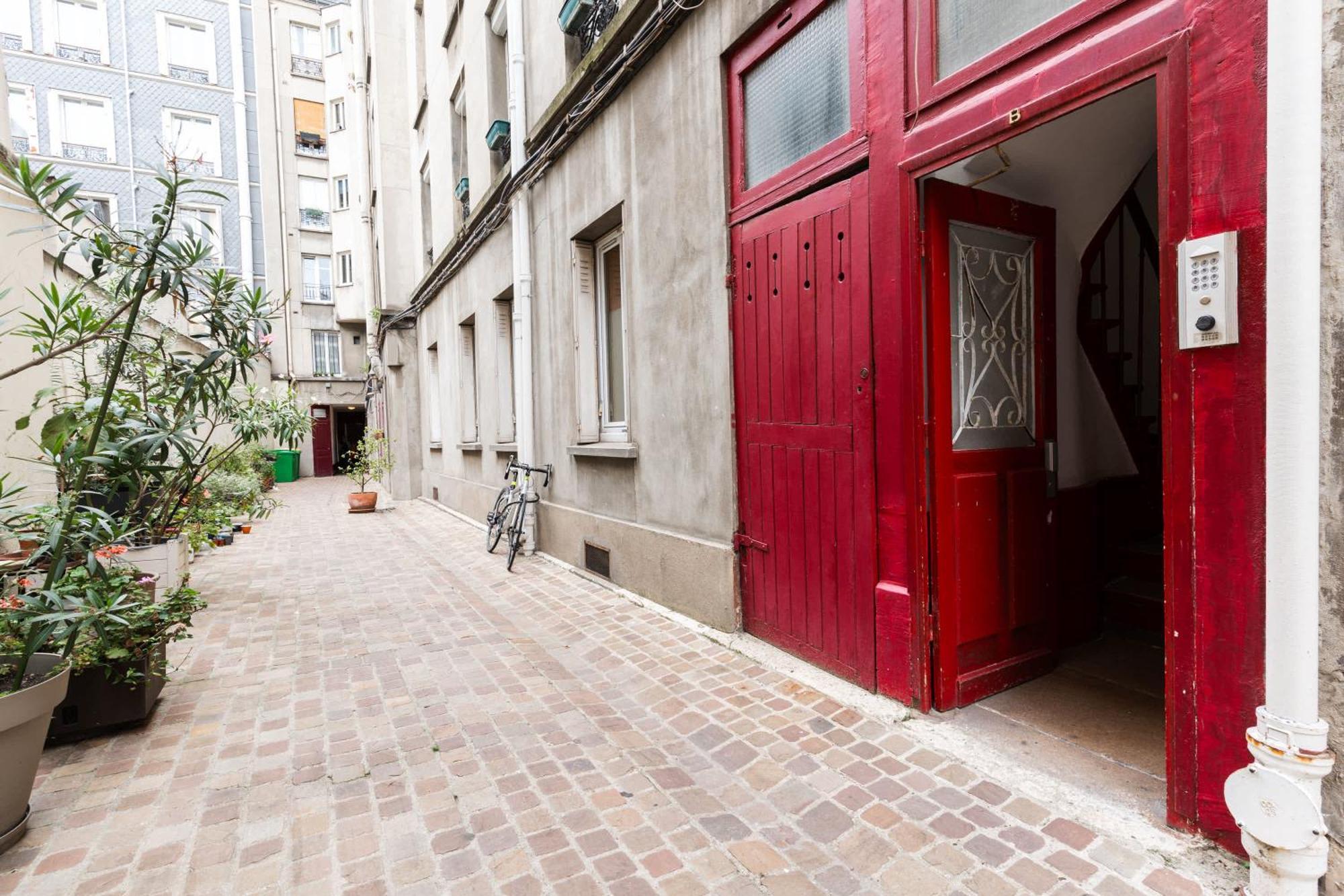 Loft 4 Bedroom Montmartre Pigalle Ac By Lcc Agency París Exterior foto